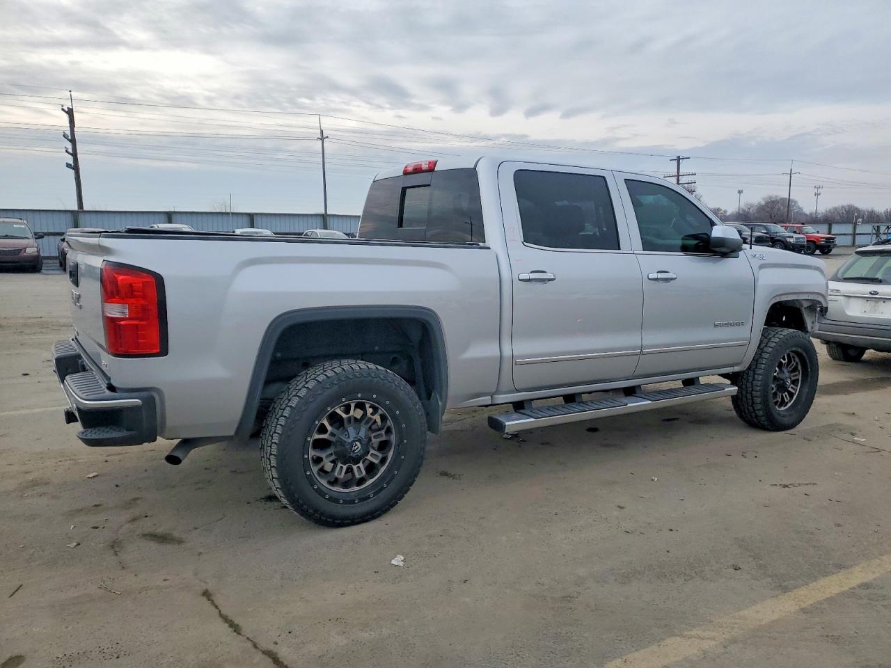 2015 GMC SIERRA K1500 SLT photo 3