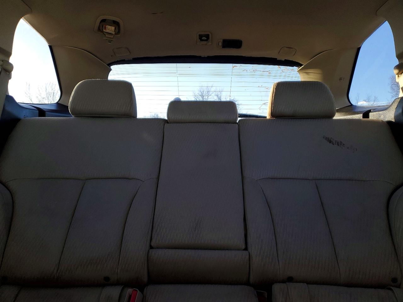 2011 SUBARU OUTBACK 3.6R PREMIUM photo 28