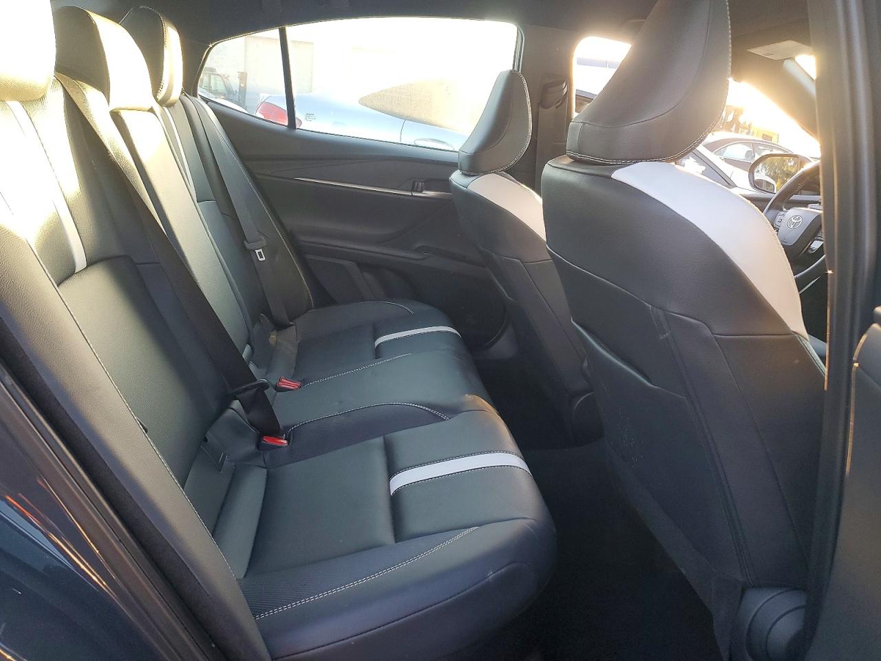 2025 TOYOTA CAMRY photo 10