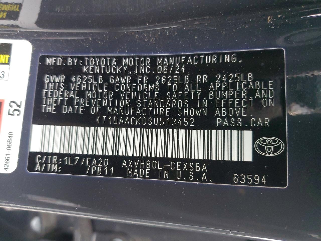 2025 TOYOTA CAMRY photo 13
