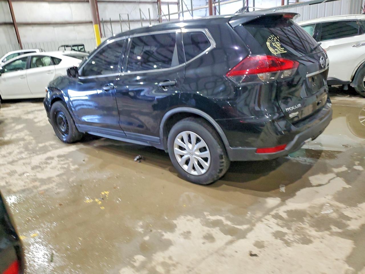 2018 NISSAN ROGUE S photo 3