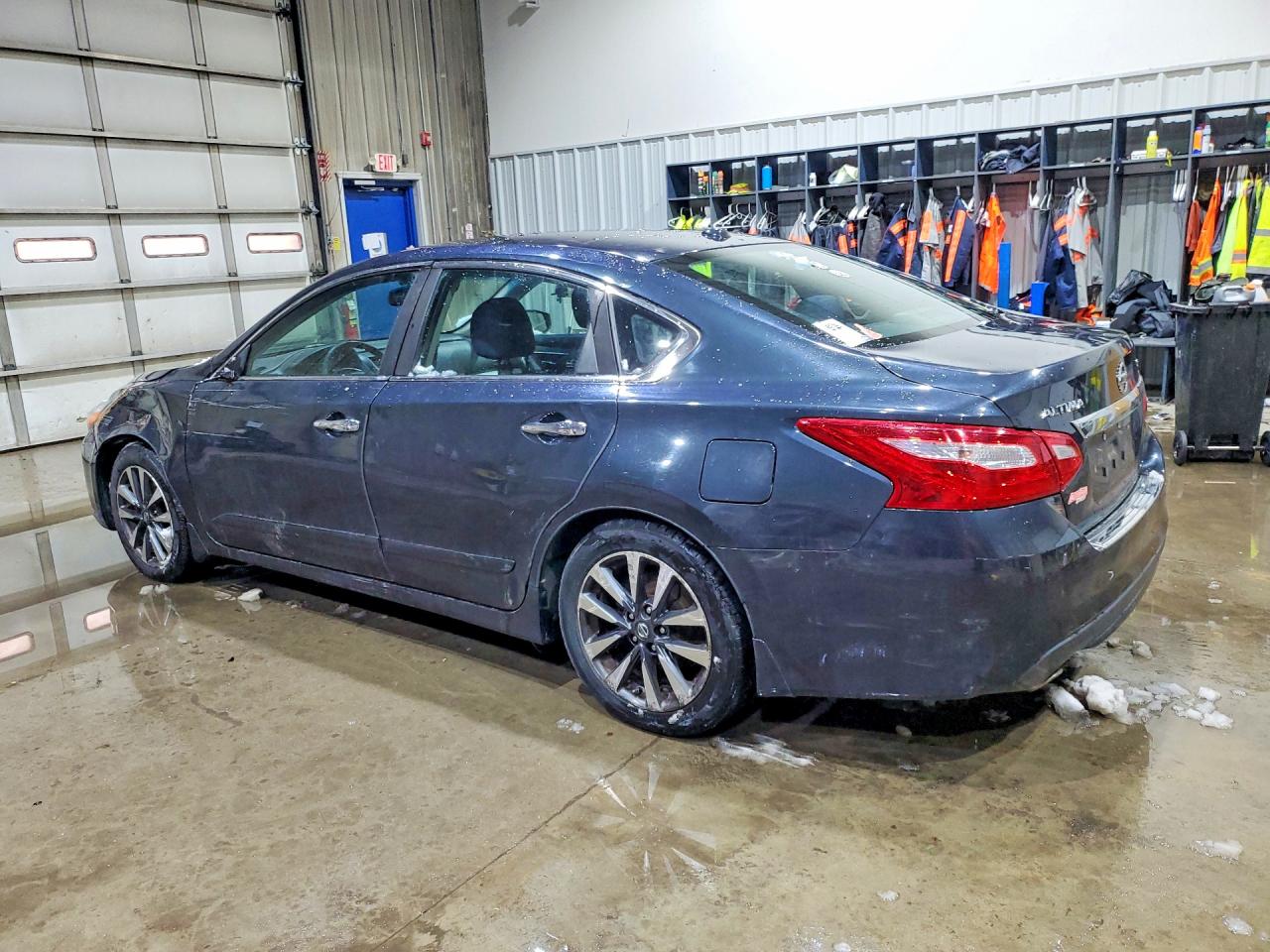 2016 NISSAN ALTIMA 2.5 SV photo 3