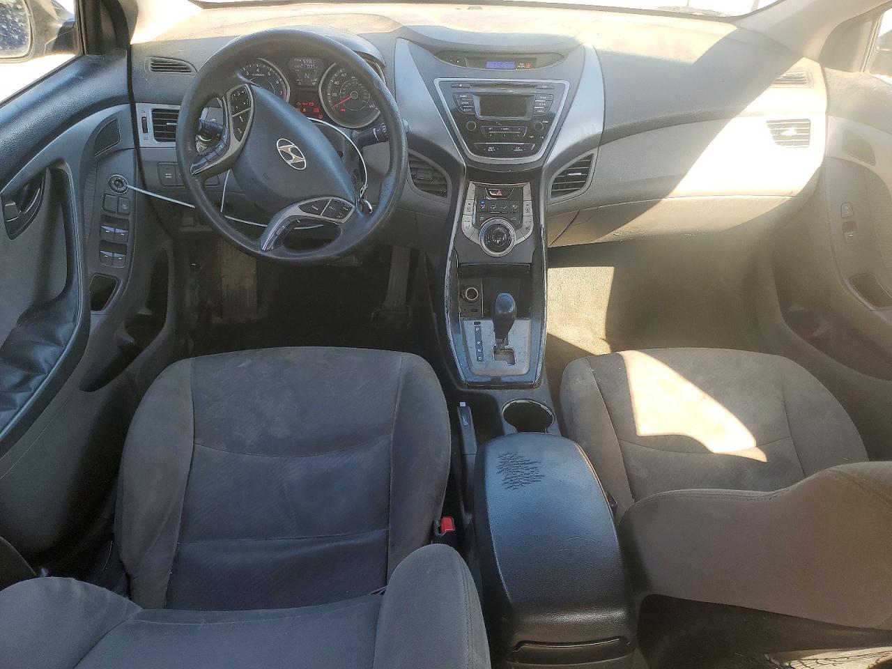 2013 HYUNDAI ELANTRA GLS photo 15