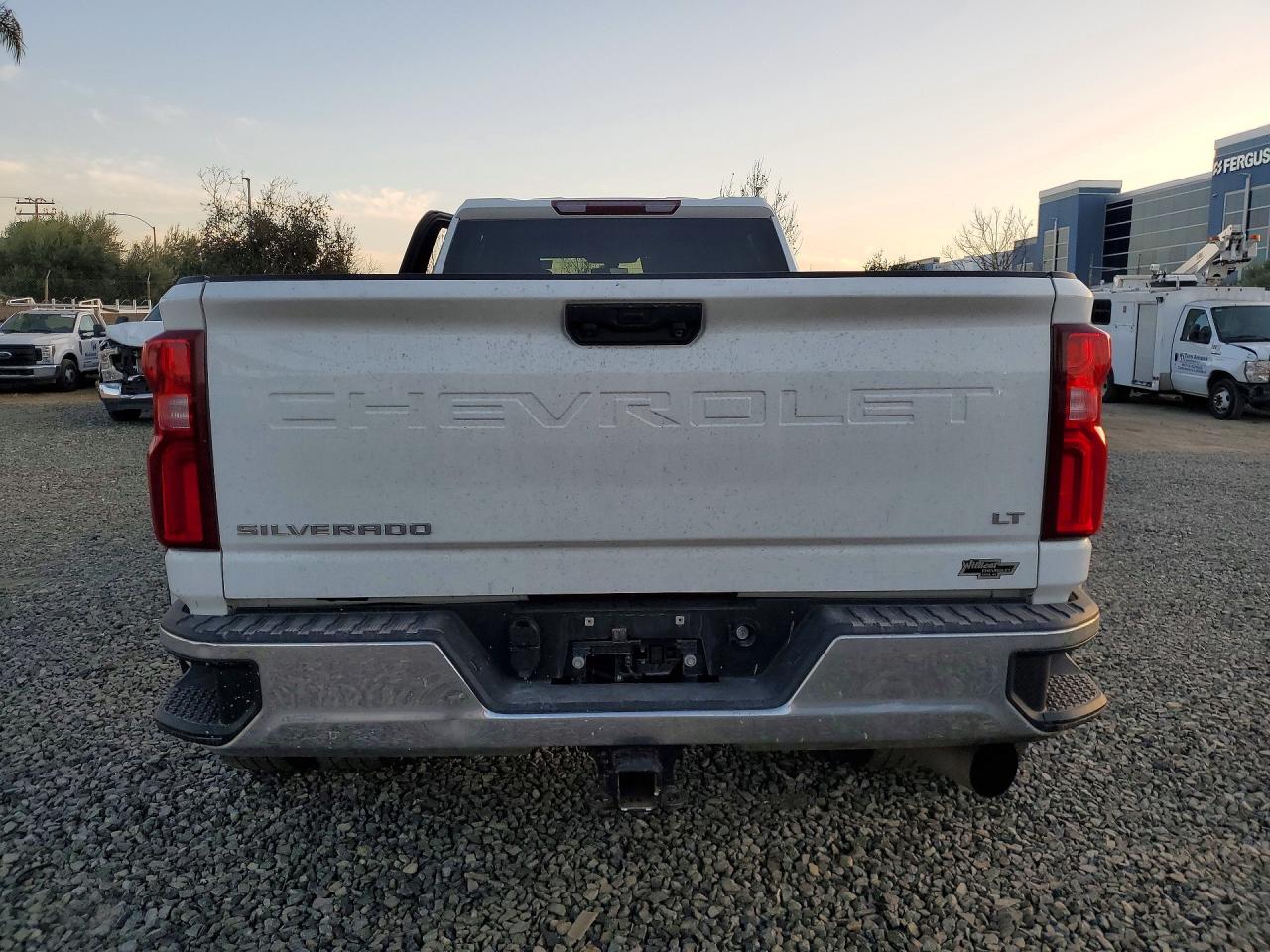 2023 CHEVROLET SILVERADO K3500 LT photo 16