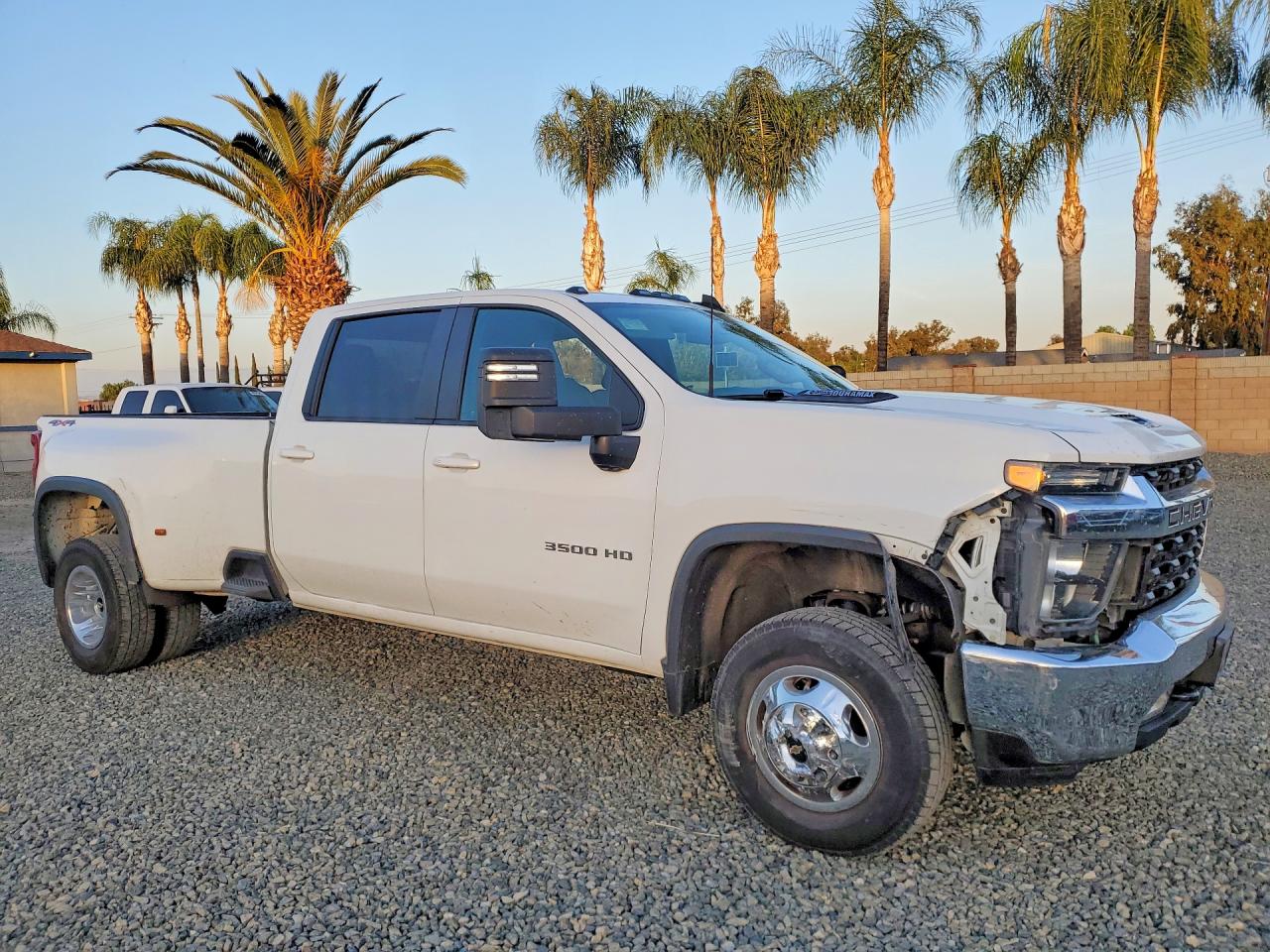 2023 CHEVROLET SILVERADO K3500 LT photo 10