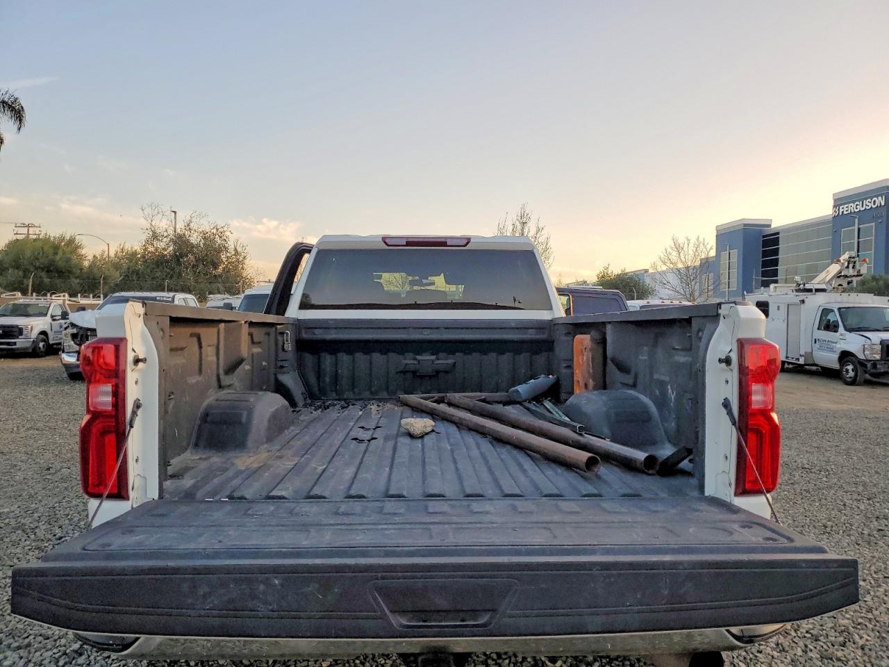 2023 CHEVROLET SILVERADO K3500 LT photo 28
