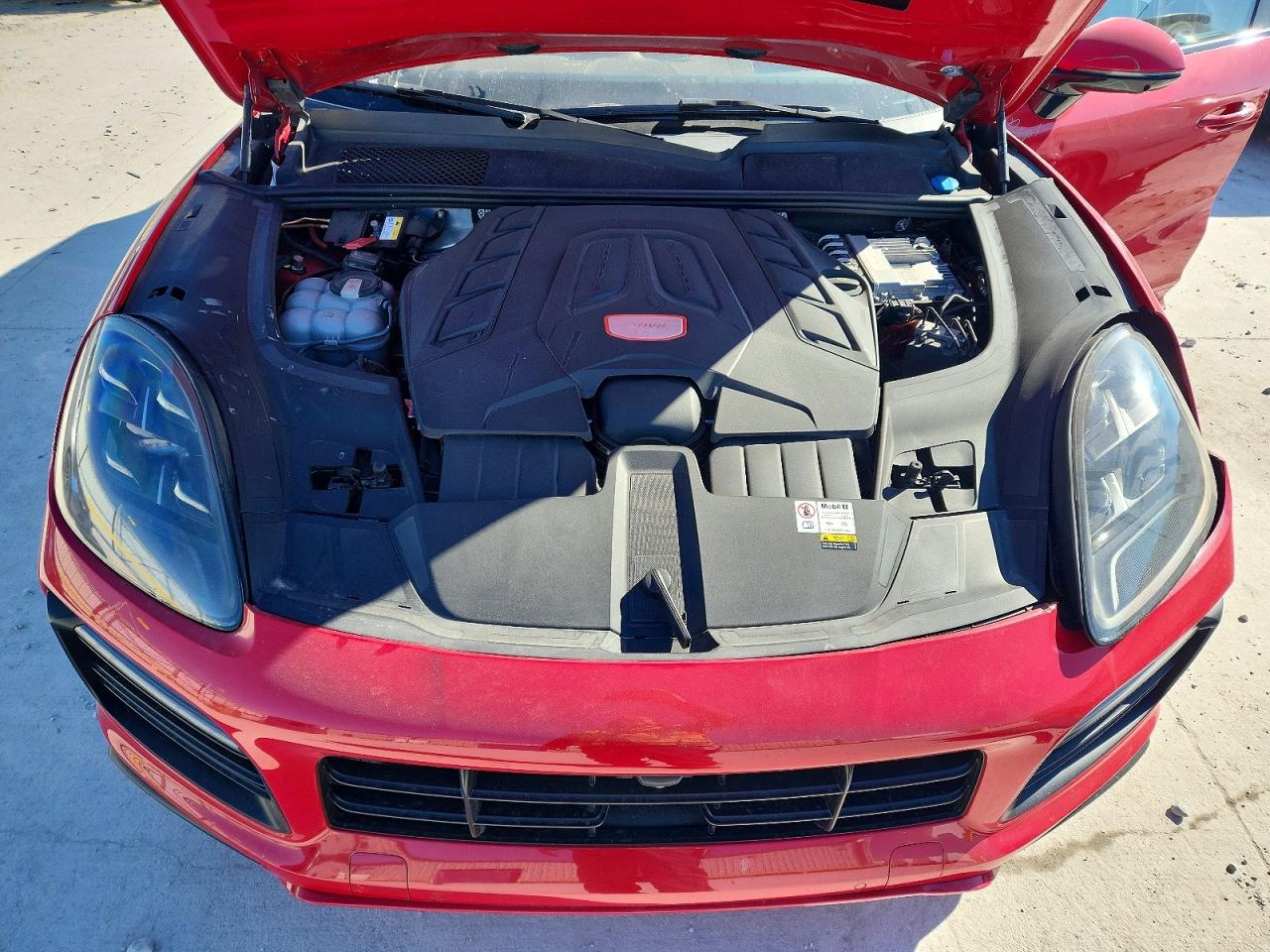 2023 PORSCHE CAYENNE GTS photo 31