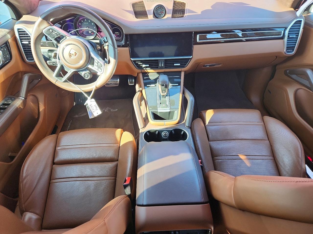 2023 PORSCHE CAYENNE GTS photo 22
