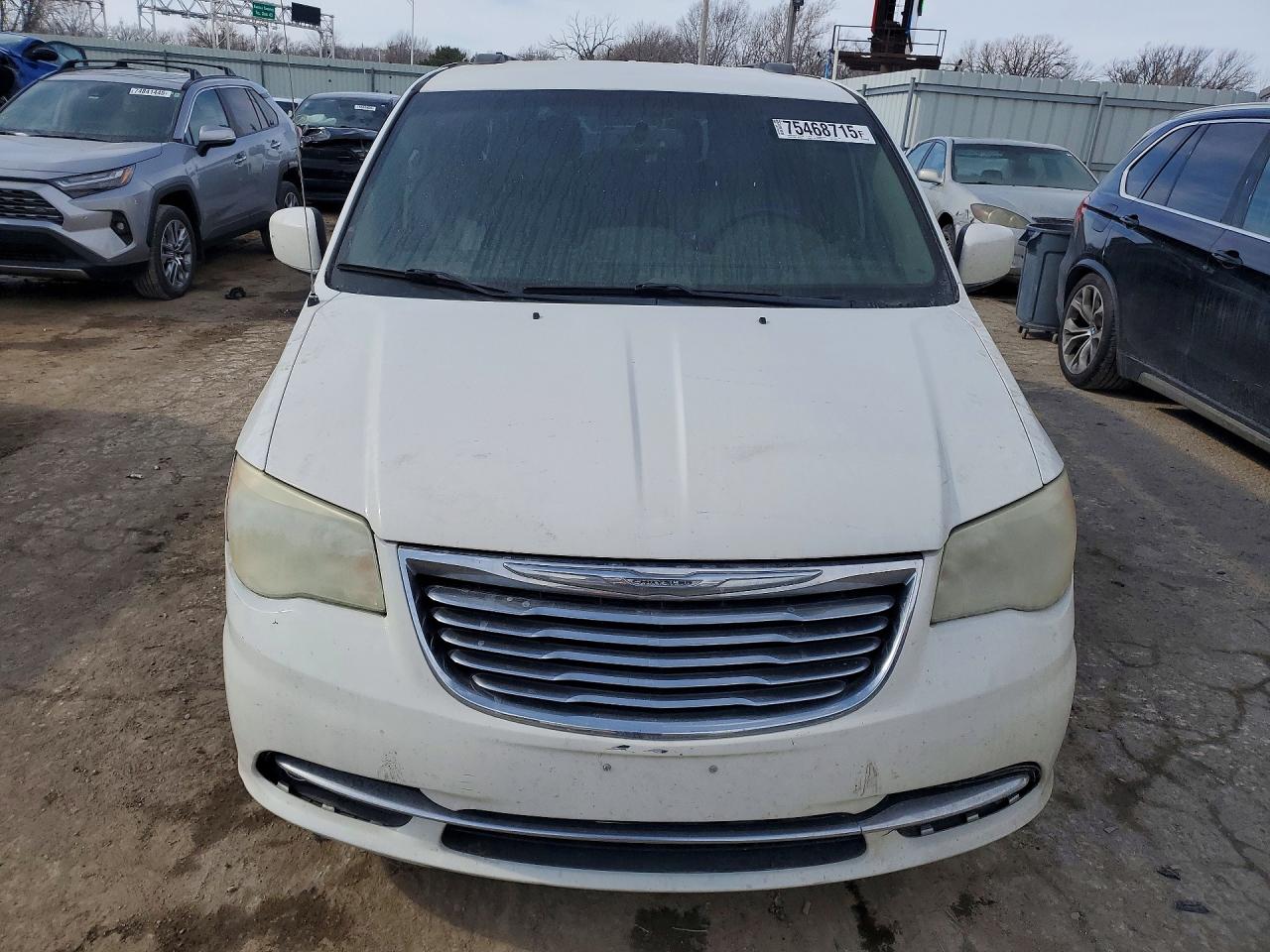 2012 CHRYSLER TOWN & COUNTRY TOURING photo 9