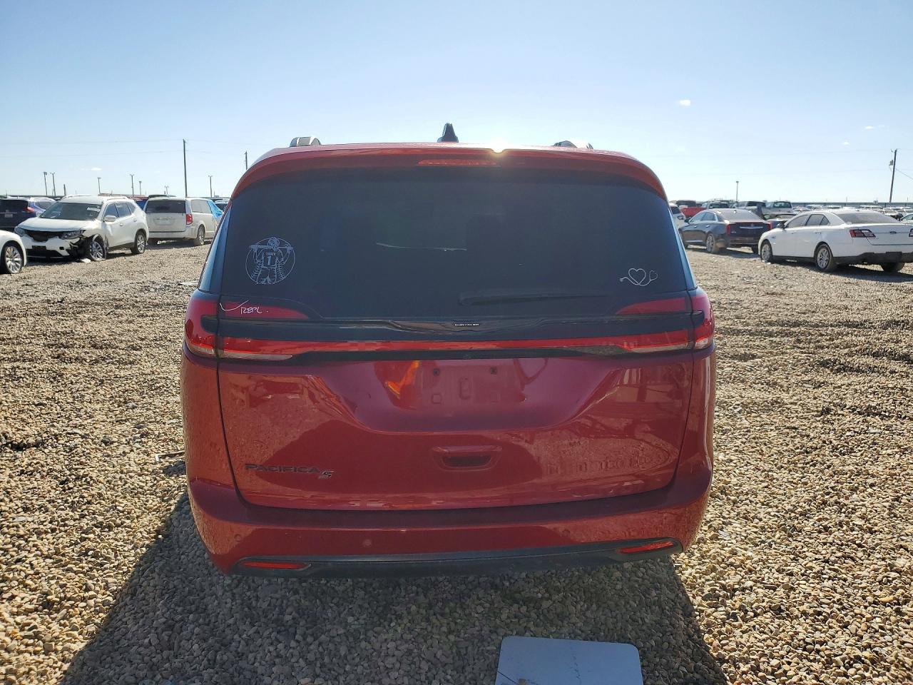 2024 CHRYSLER PACIFICA TOURING L photo 6