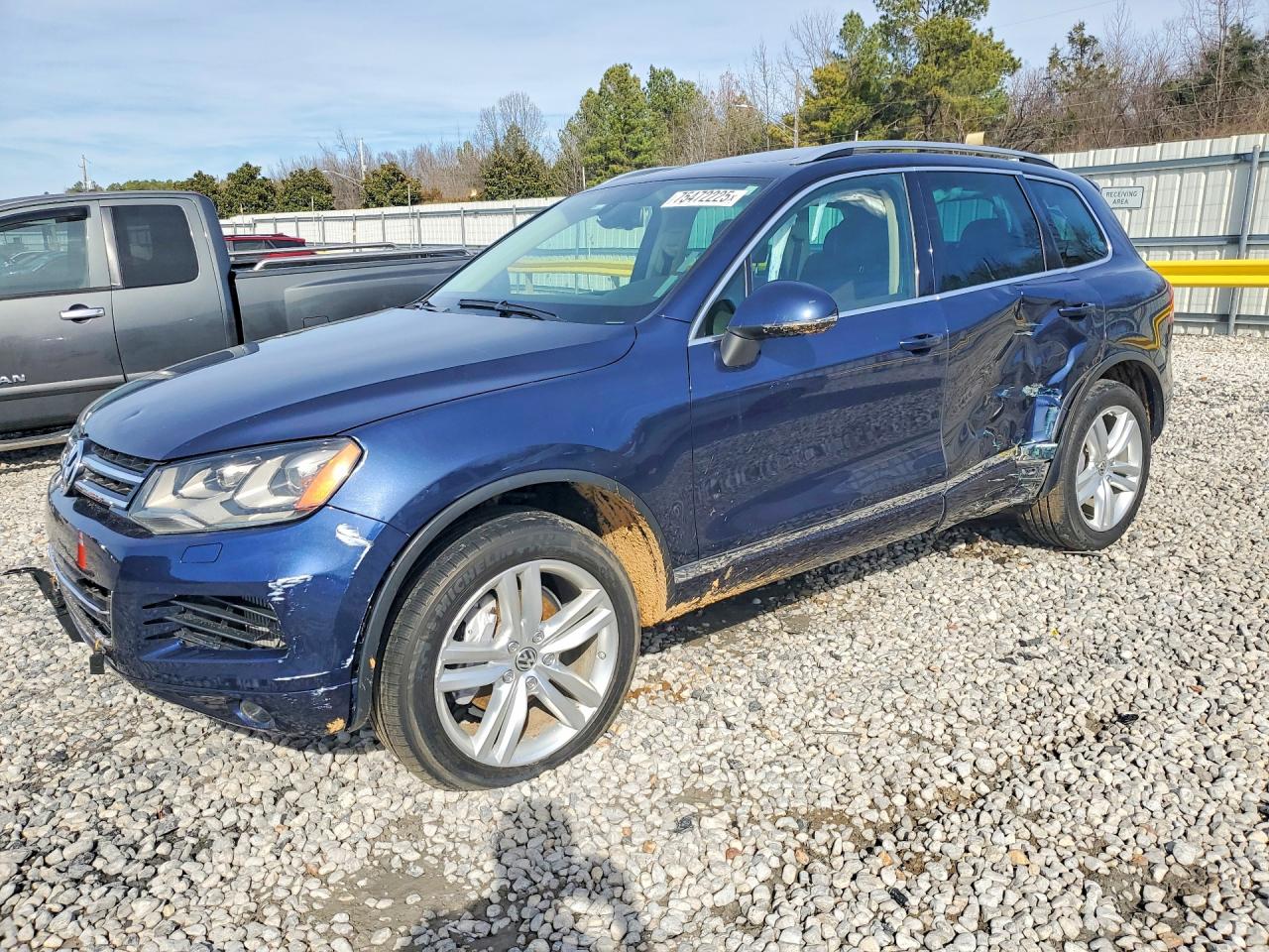 2014 VOLKSWAGEN TOUAREG