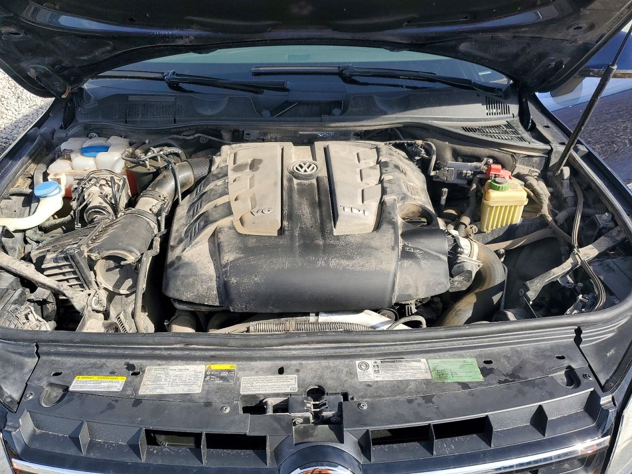 2014 VOLKSWAGEN TOUAREG V6 TDI photo 23