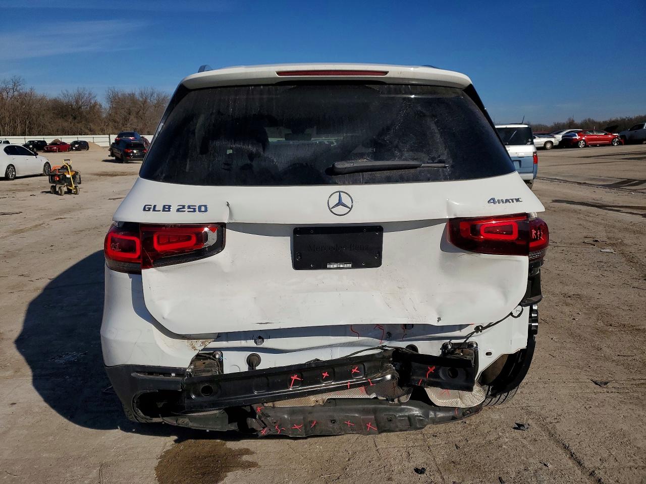 2020 MERCEDES-BENZ GLB 250 4MATIC photo 11