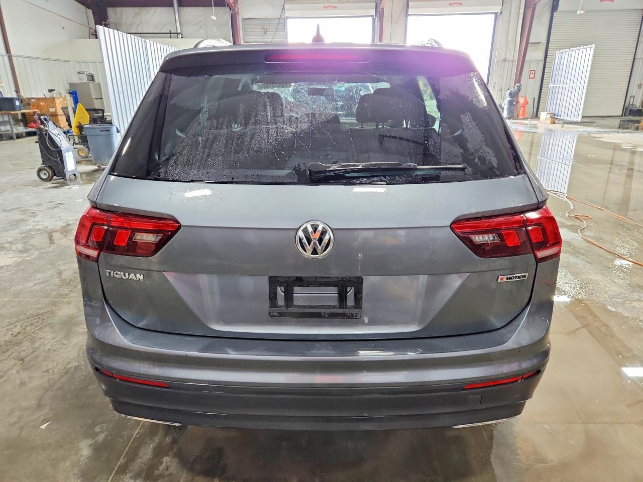 2020 VOLKSWAGEN TIGUAN S photo 16