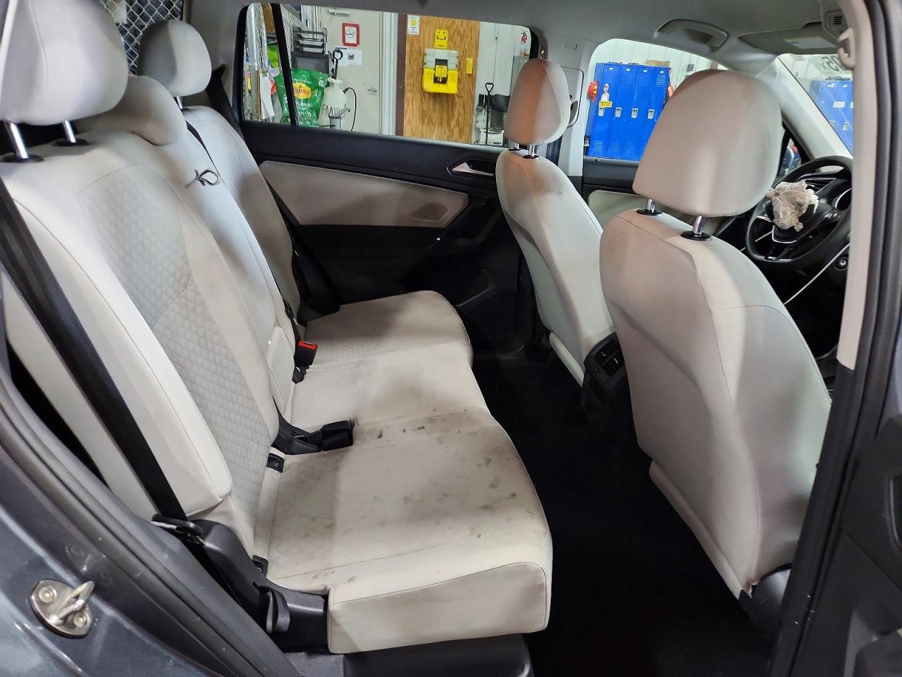 2020 VOLKSWAGEN TIGUAN S photo 28