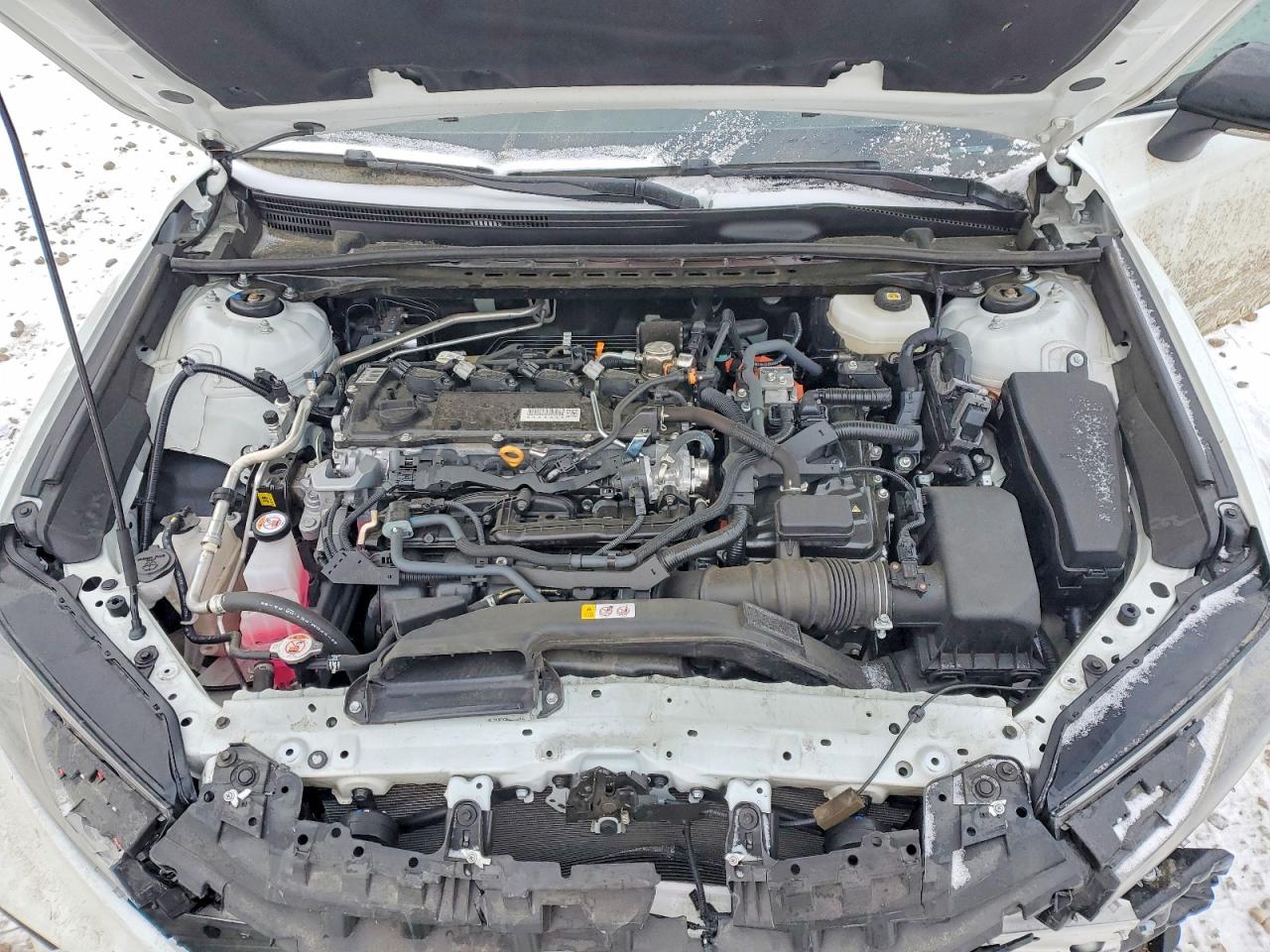 2025 TOYOTA CAMRY XSE photo 11