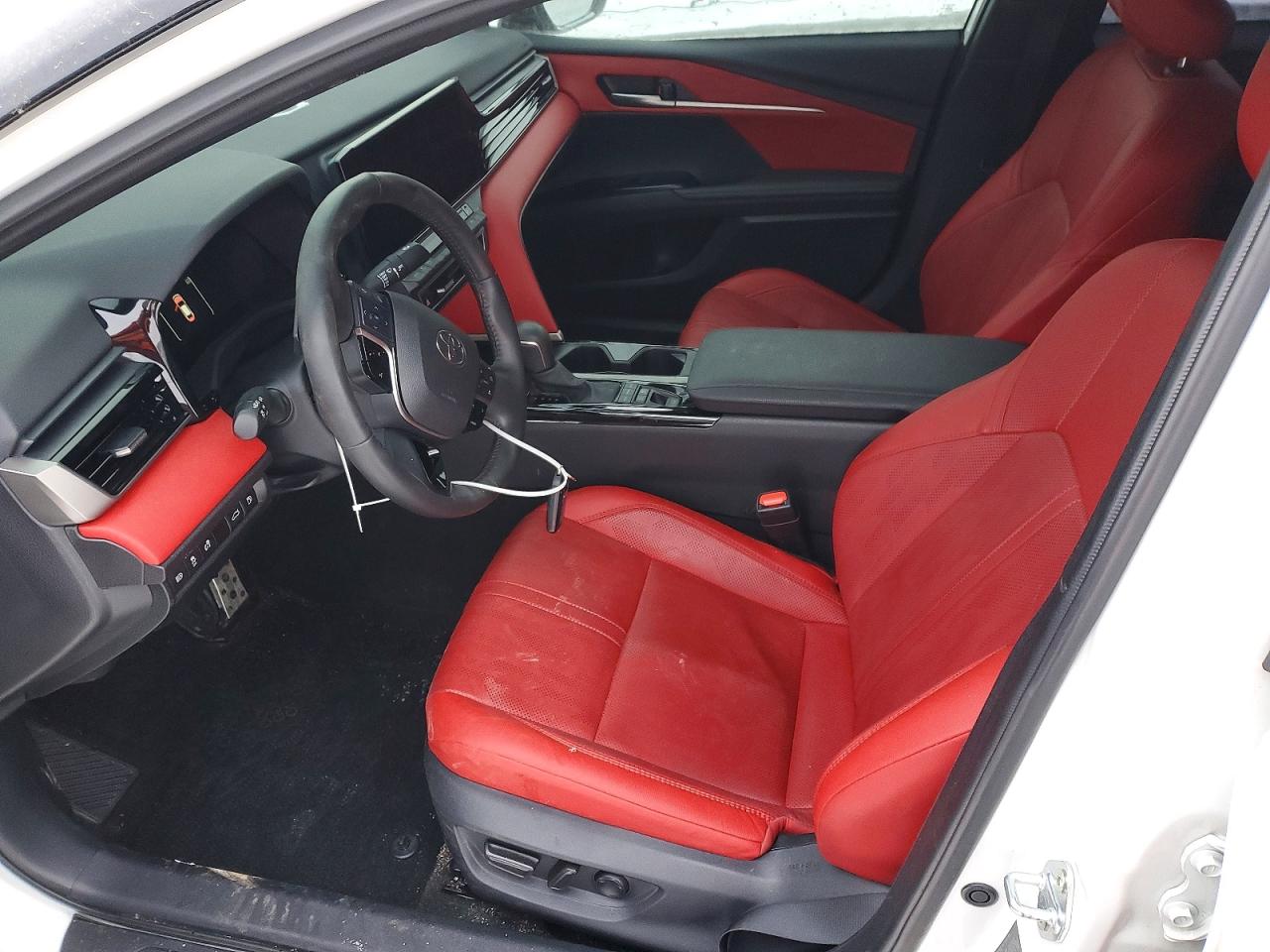2025 TOYOTA CAMRY XSE photo 7