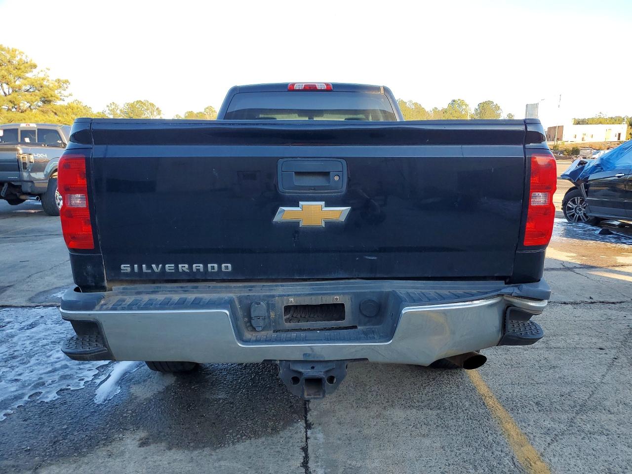 2018 CHEVROLET SILVERADO K2500 HEAVY DUTY photo 11