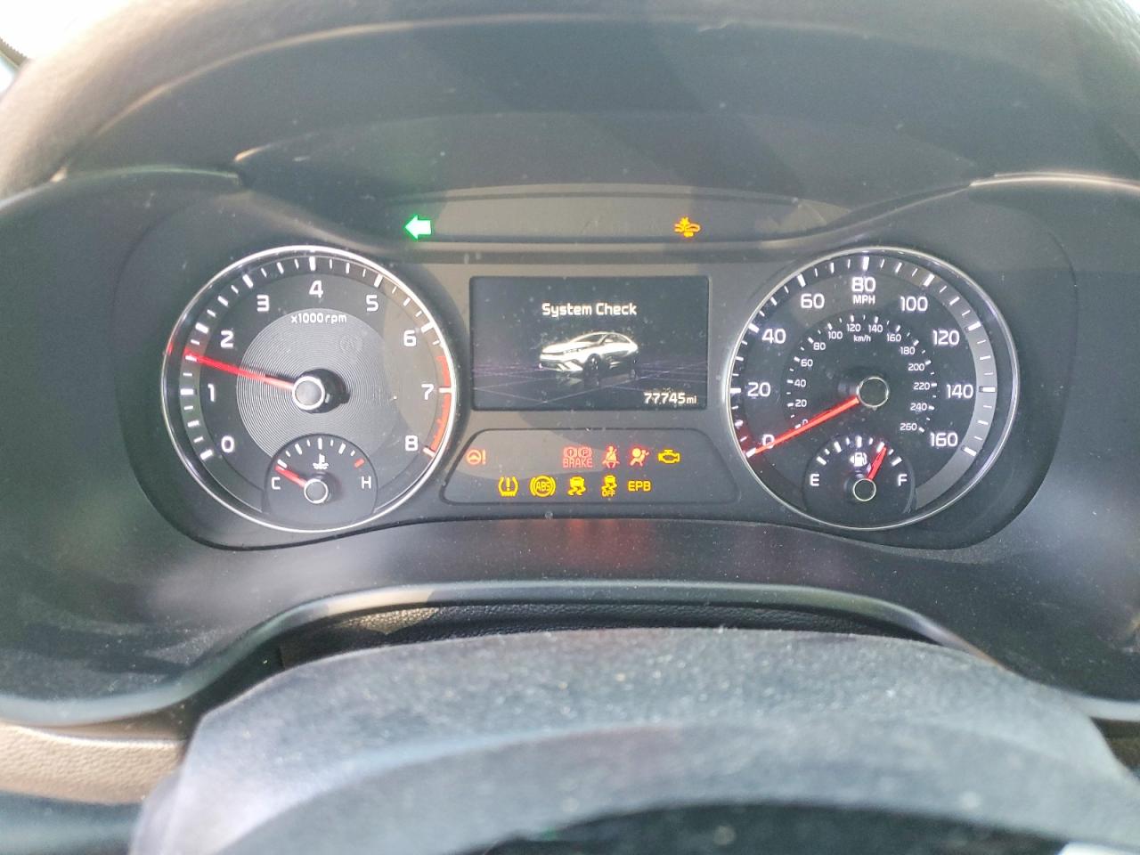2024 KIA FORTE GT LINE photo 9