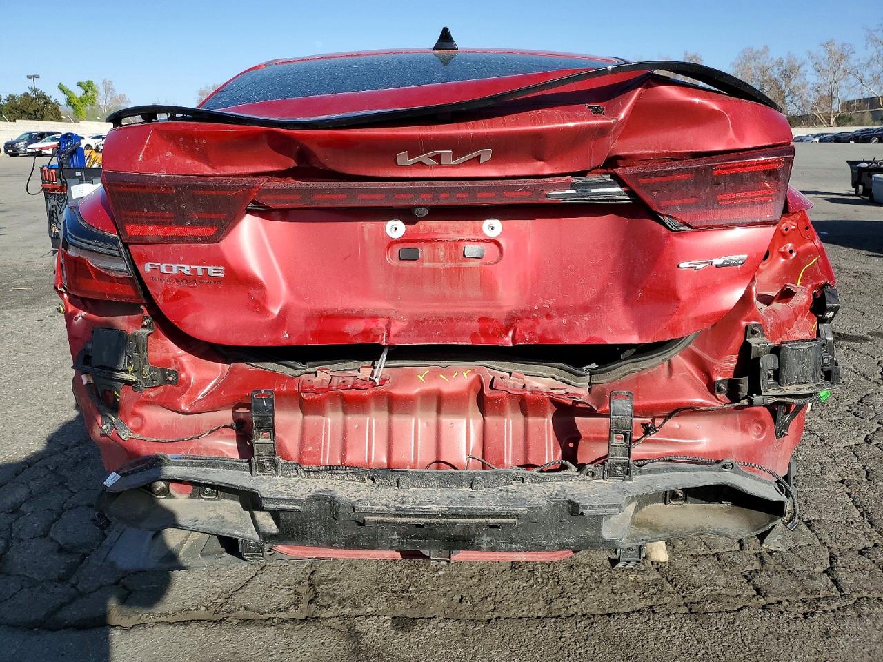 2024 KIA FORTE GT LINE photo 6