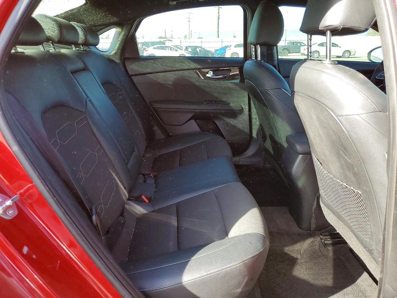 2024 KIA FORTE GT LINE photo 10