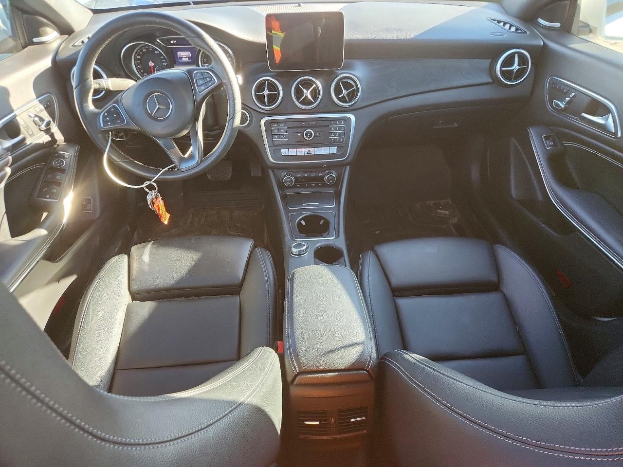 2018 MERCEDES-BENZ CLA 250 photo 22