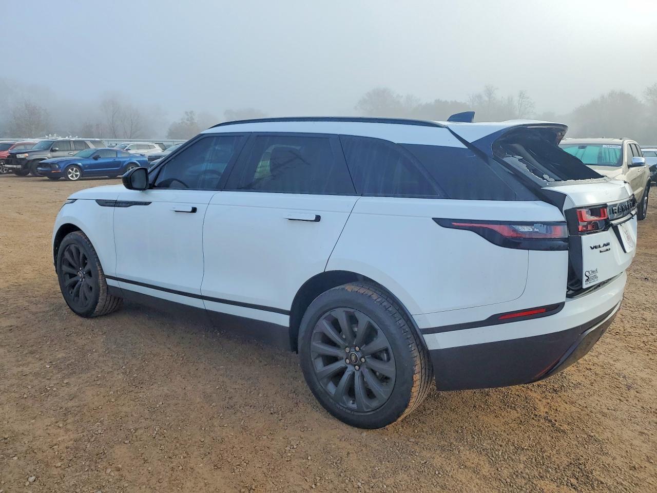2019 LAND ROVER RANGE ROVER VELAR S photo 3