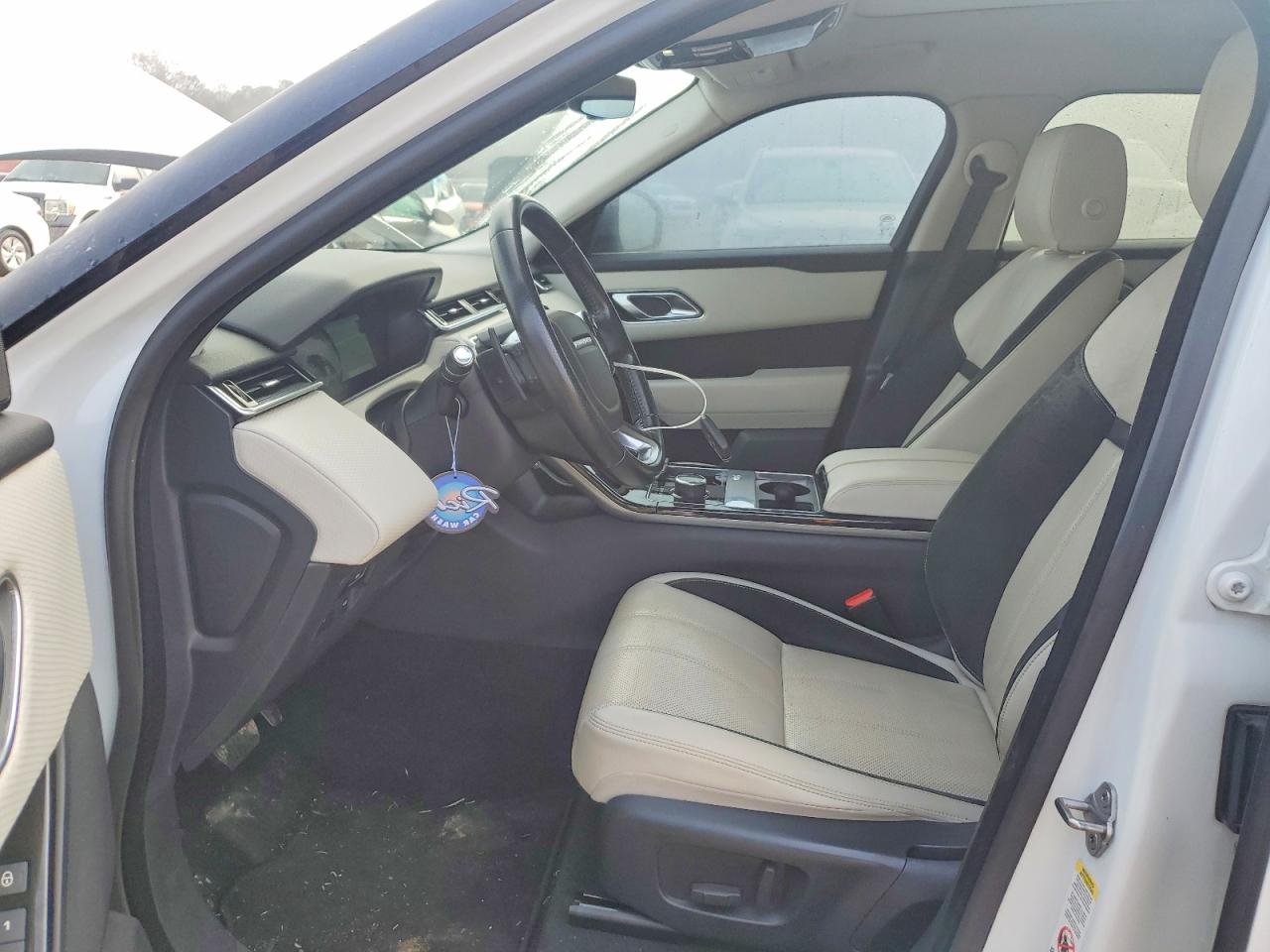 2019 LAND ROVER RANGE ROVER VELAR S photo 13