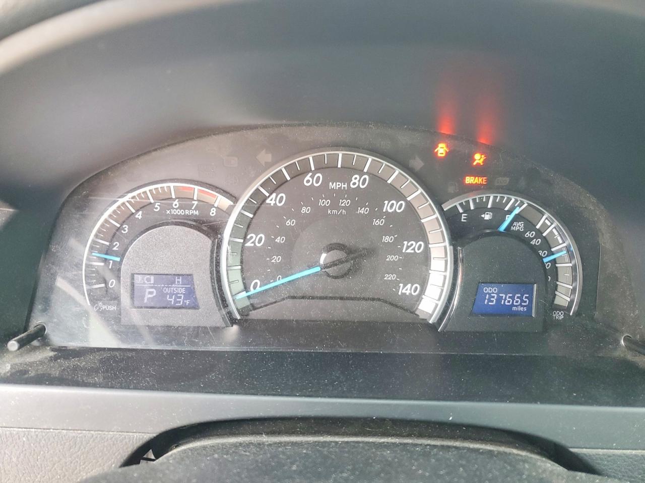 2014 TOYOTA CAMRY SE photo 25