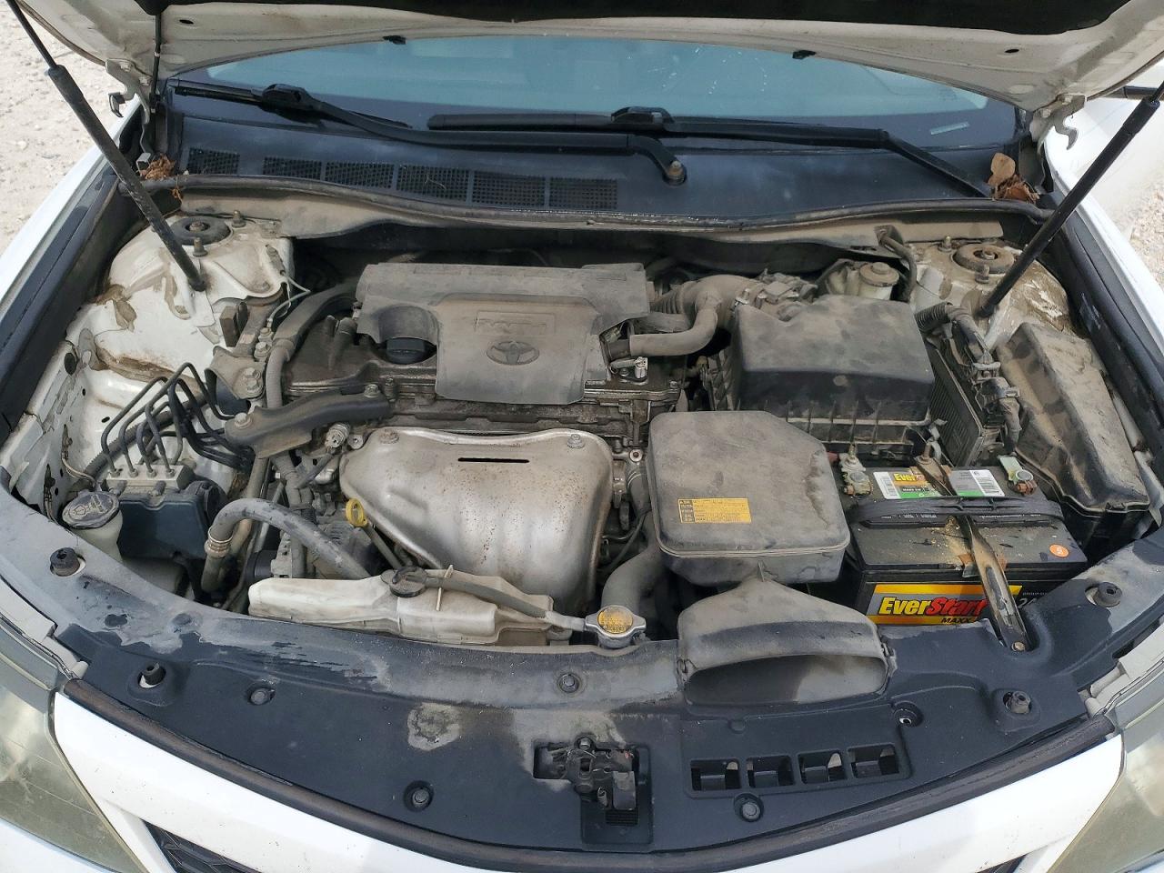 2014 TOYOTA CAMRY SE photo 31