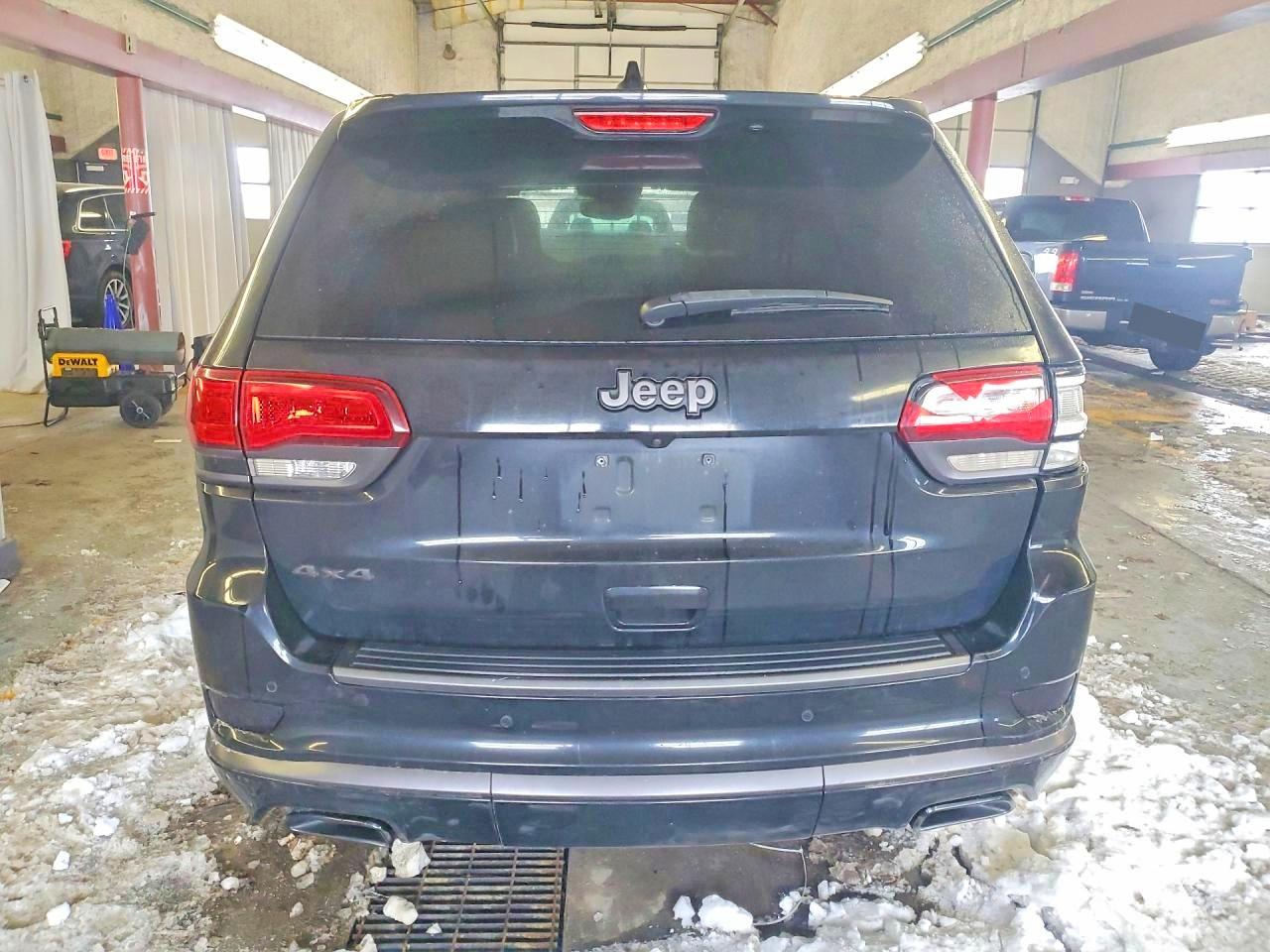 2020 JEEP GRAND CHEROKEE OVERLAND photo 6