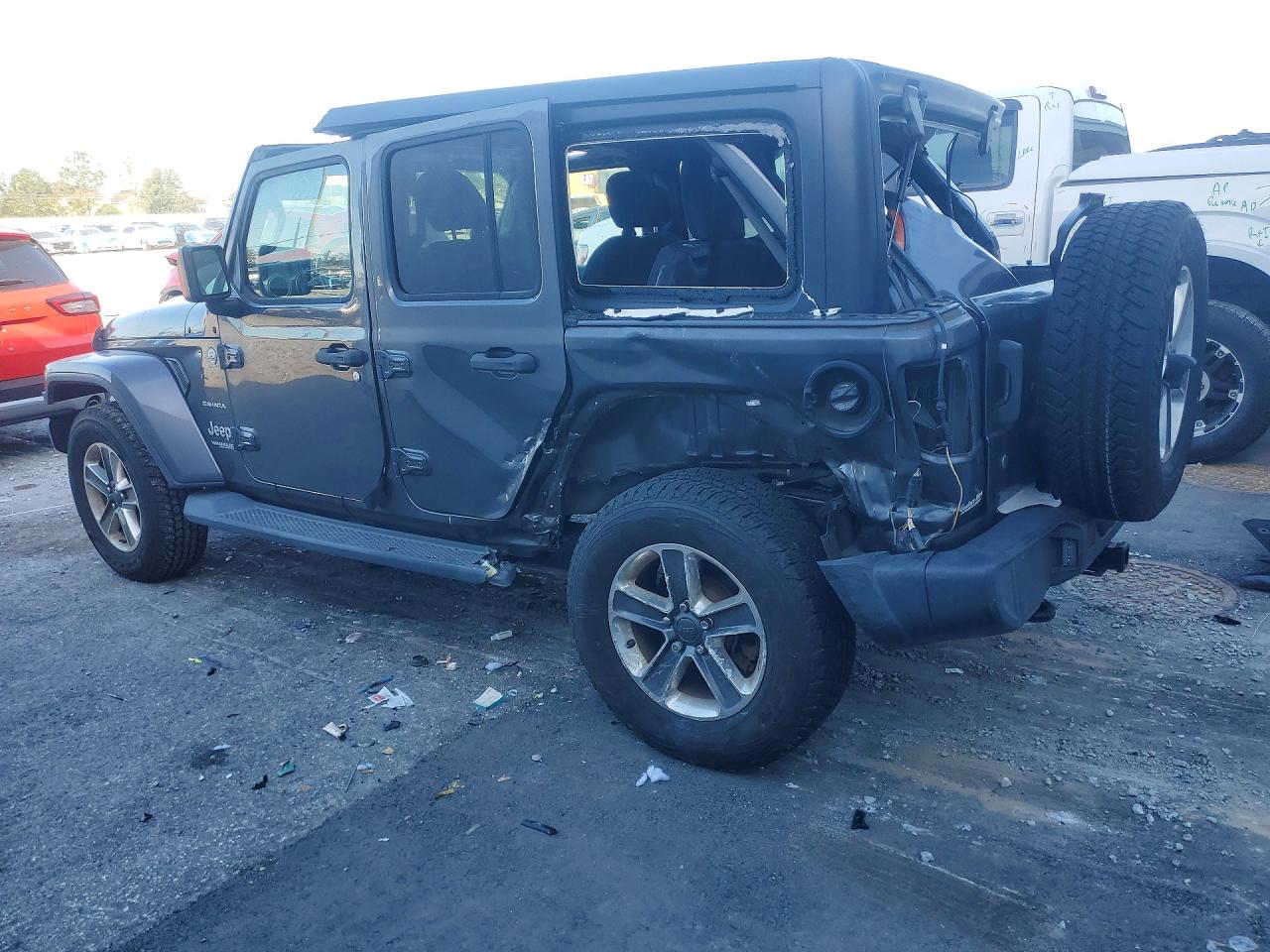 2018 JEEP WRANGLER UNLIMITED SAHARA photo 5