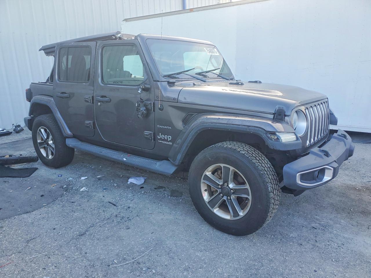2018 JEEP WRANGLER UNLIMITED SAHARA photo 13