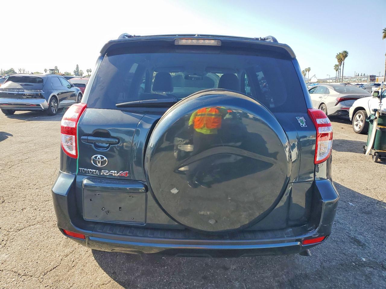 2010 TOYOTA RAV4 BASE photo 11