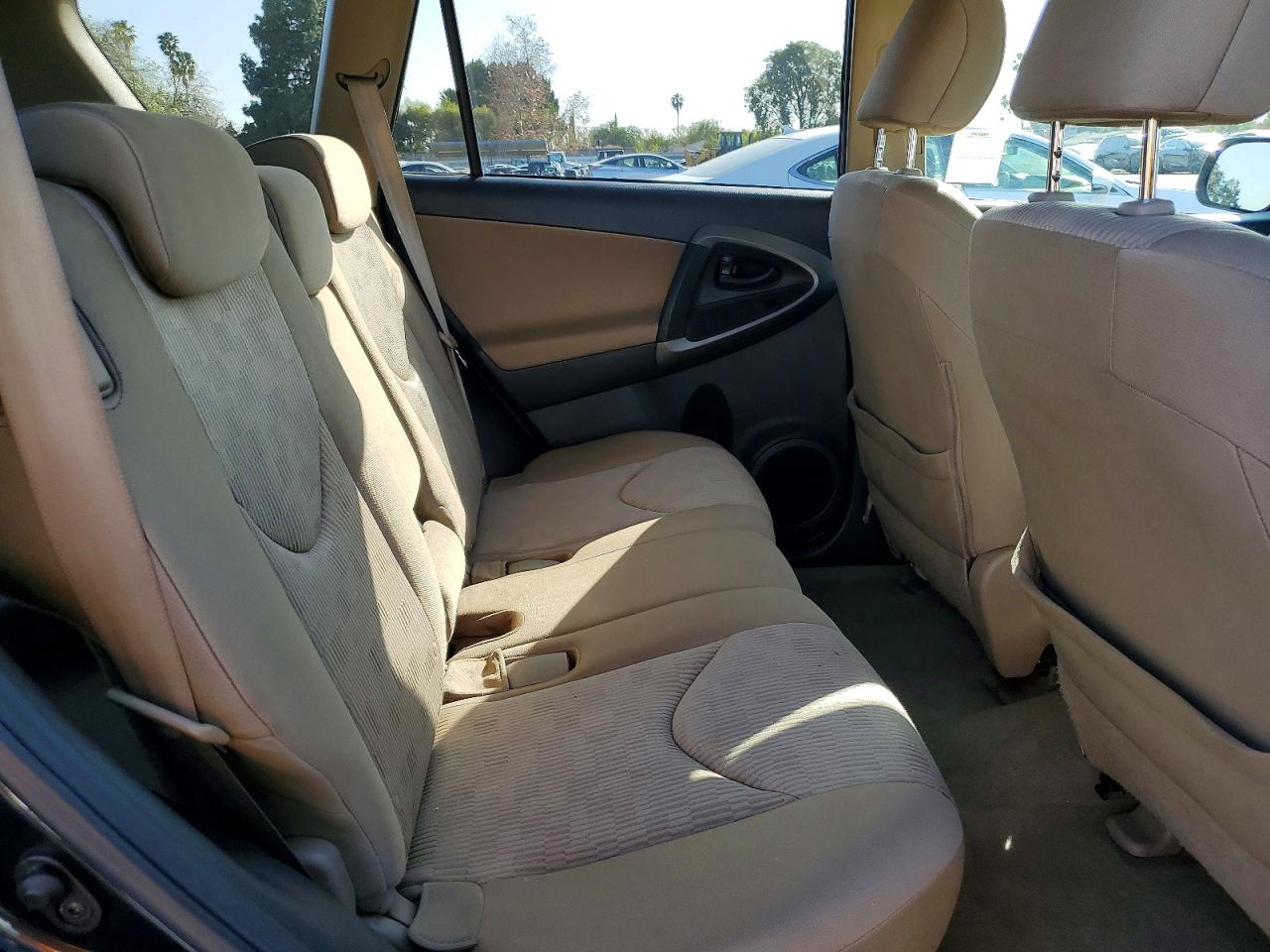 2010 TOYOTA RAV4 BASE photo 21
