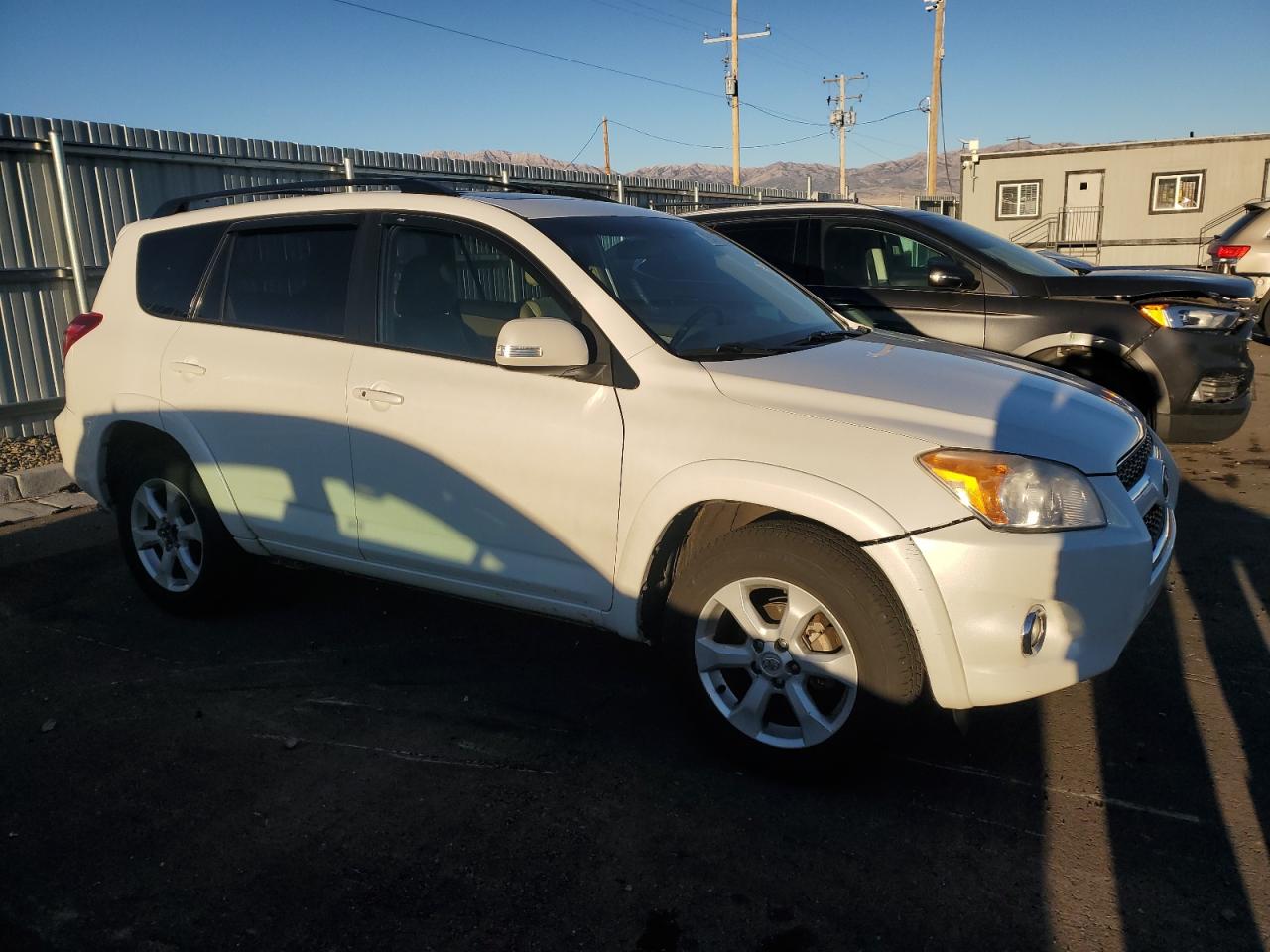 2011 TOYOTA RAV4 LIMITED photo 7