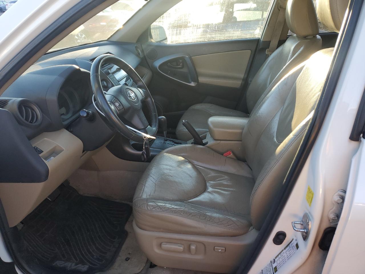 2011 TOYOTA RAV4 LIMITED photo 13