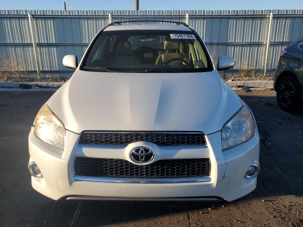 2011 TOYOTA RAV4 LIMITED photo 9