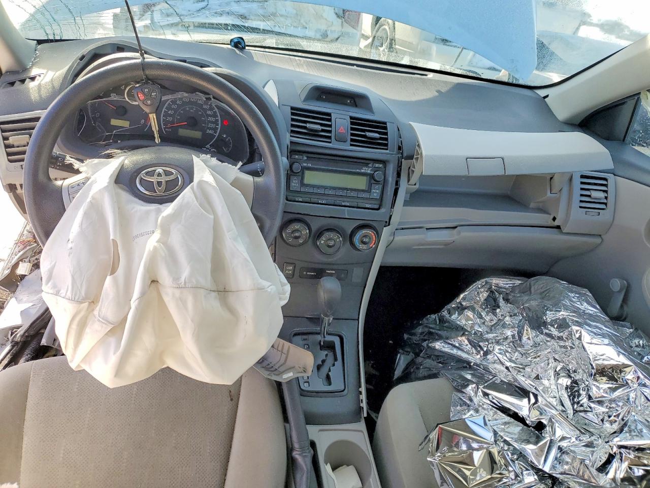 2012 TOYOTA COROLLA BASE photo 15