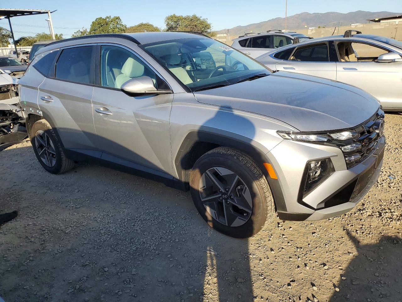 2025 HYUNDAI TUCSON SEL photo 7