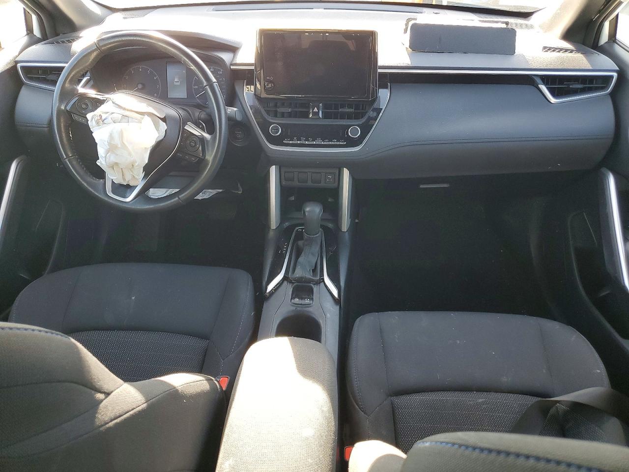 2024 TOYOTA COROLLA CROSS SE photo 8