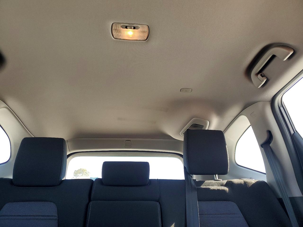 2018 HONDA CR-V LX photo 19