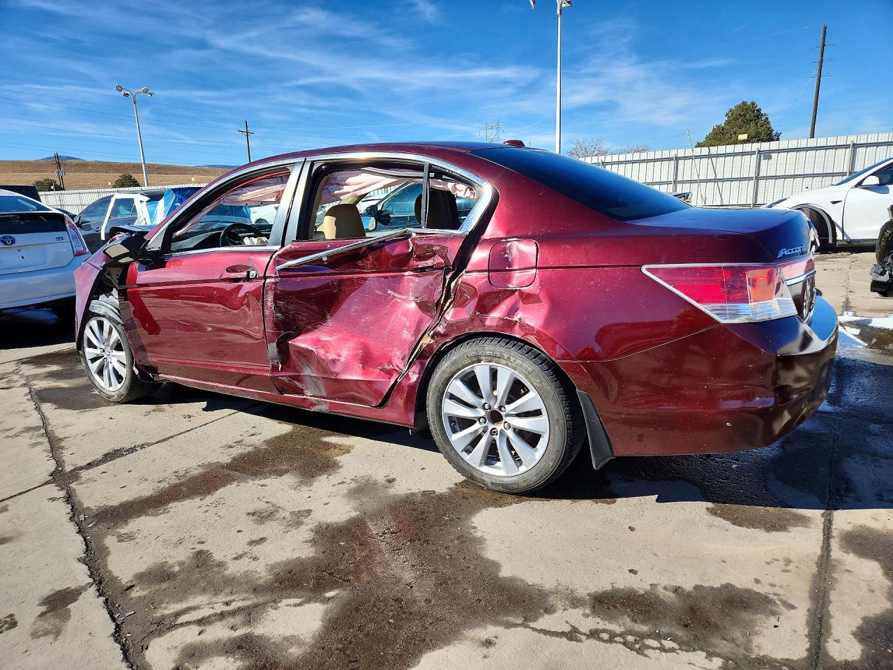 2011 HONDA ACCORD EXL photo 2