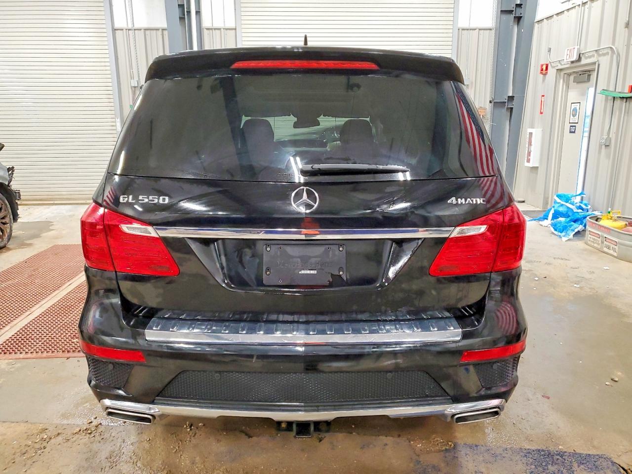 2016 MERCEDES-BENZ GL 550 4MATIC photo 16