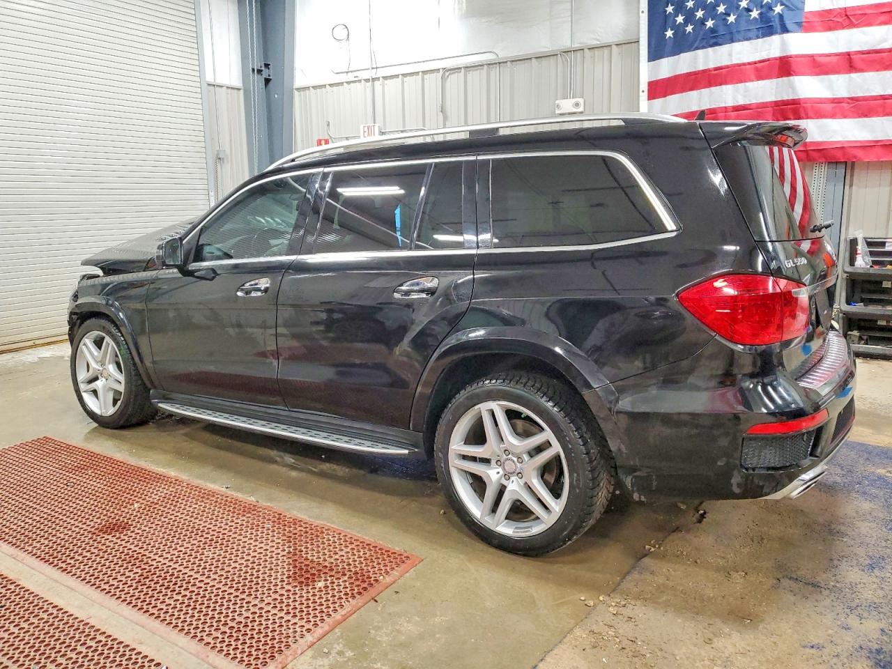 2016 MERCEDES-BENZ GL 550 4MATIC photo 4