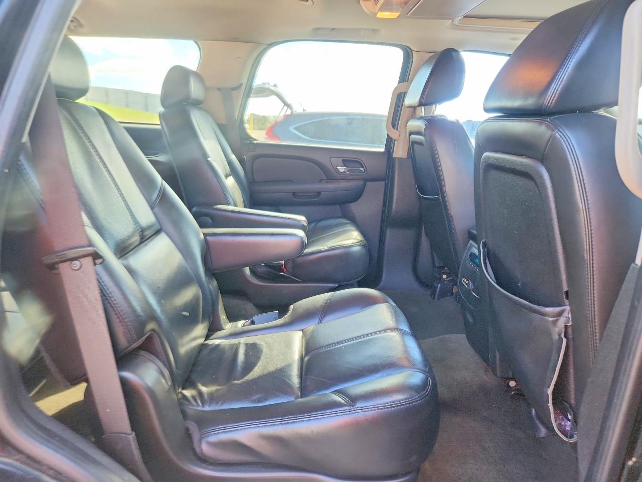 2007 CHEVROLET TAHOE C1500 photo 11