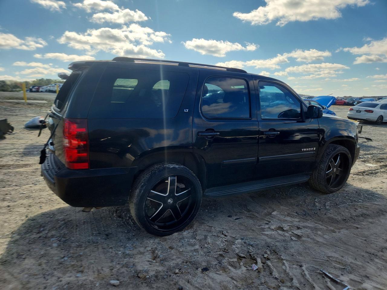 2007 CHEVROLET TAHOE C1500 photo 3