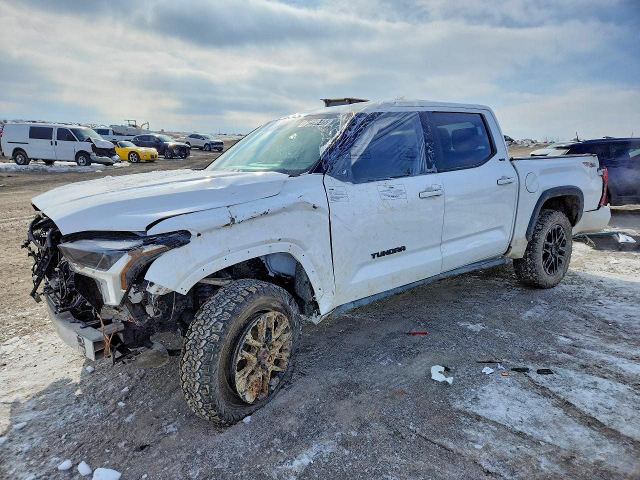 2024 TOYOTA TUNDRA CREWMAX SR photo 2