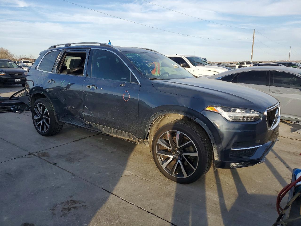 2018 VOLVO XC90 T6 photo 10
