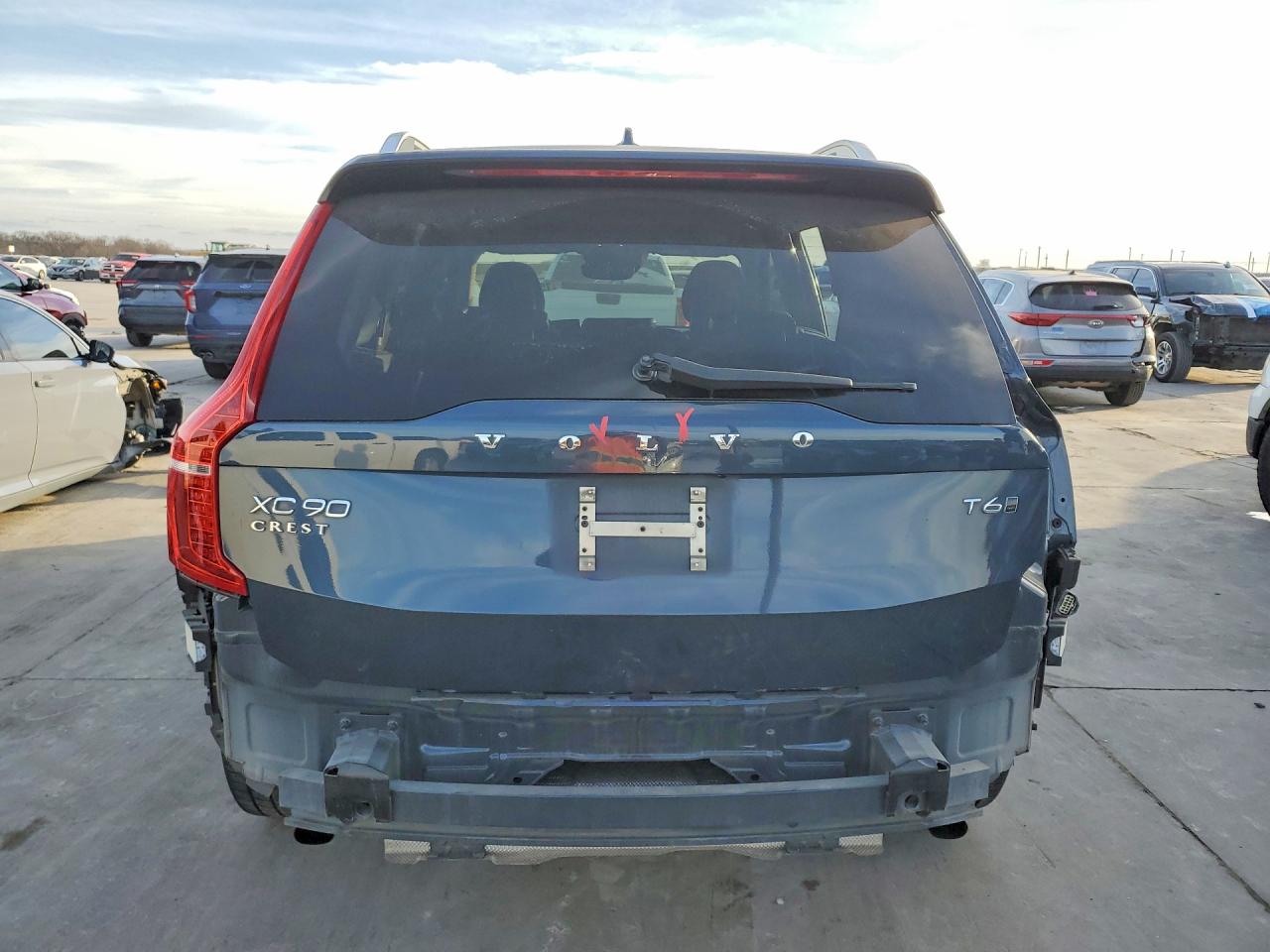 2018 VOLVO XC90 T6 photo 16
